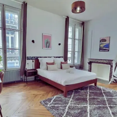 Pleincentre 4ch 2sdb 9p St Denis * Анже