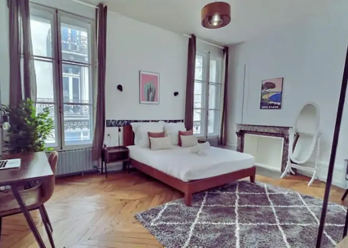 Pleincentre 4ch 2sdb 9p St Denis * Анже