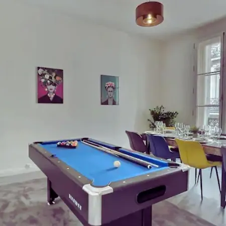 Pleincentre 4ch 2sdb 9p St Denis Apartment *
